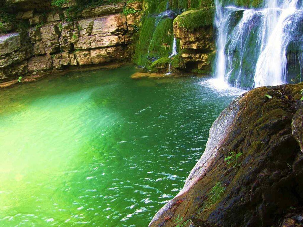 Cascata del Verde a Borrello, Abzruzzo confine molise rocchetta a volturno casita1906 b&b casa vacanze