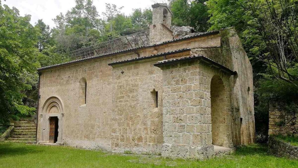 Chiesa Rupestre Santuario di Santa Maria delle Grotte rocchetta a volturno molise