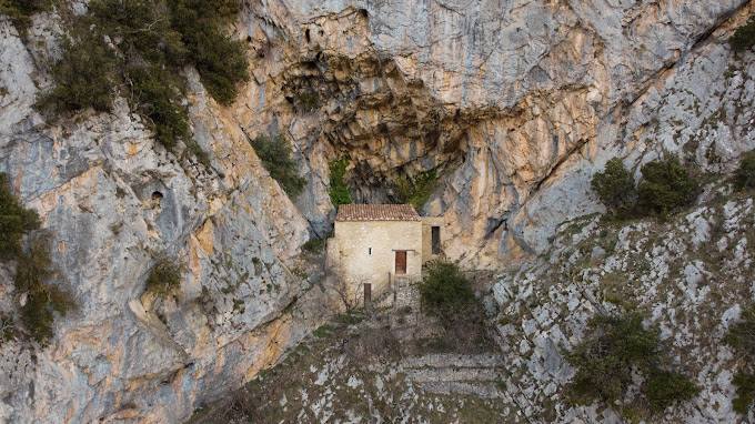 Eremo di San Michele a Foce Castel San Vincenzo Molise casita1906 b&b casa vacanze